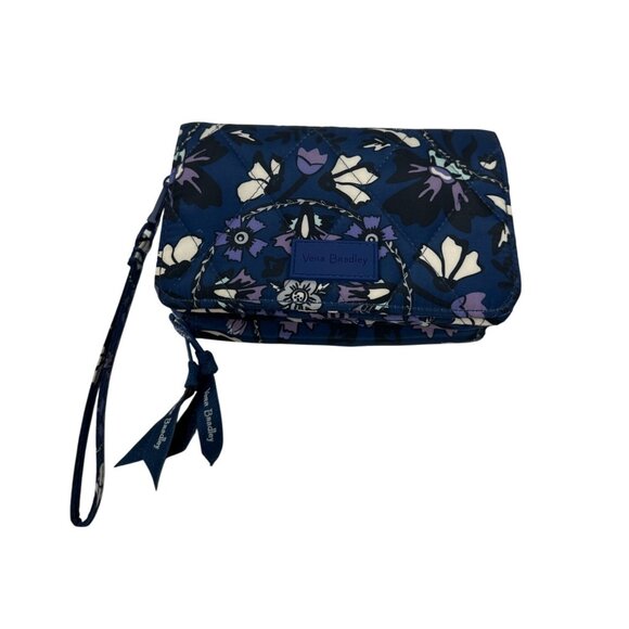 Vera Bradley Ultralight RFID 3-in-1 Crossbody Bag in Fleur Medallion - Picture 1 of 12